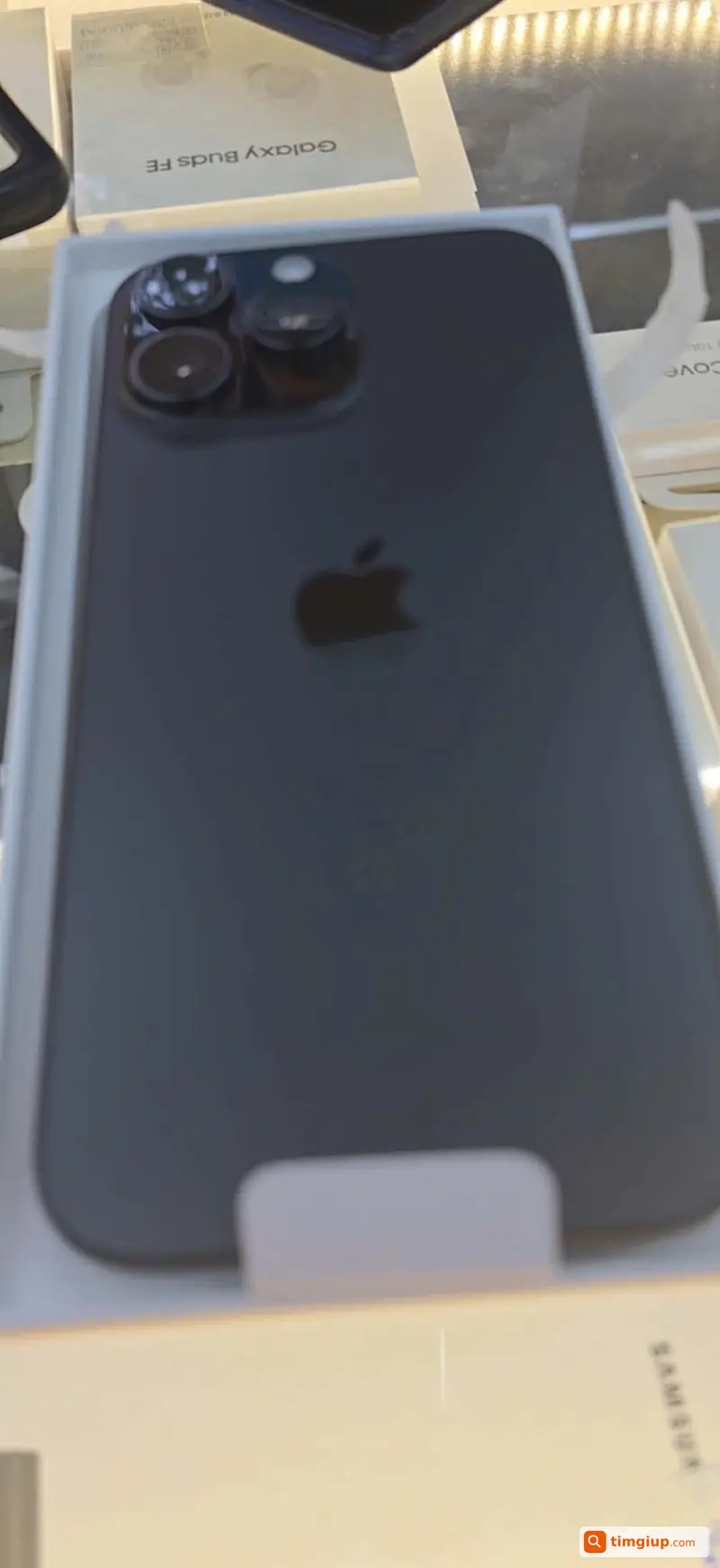 Rơi Iphone 16 Pro Max Tại Tô Hiệu, Tp.hcm Ngày 18-09