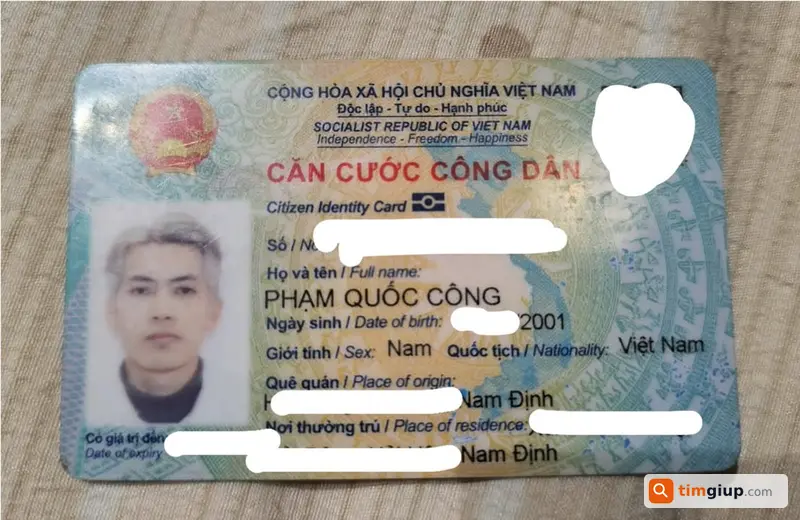 Tìm ví đen giấy tờ tên Phạm Quốc Công ở Thanh Xuân Hà Nội