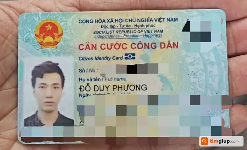 Tìm ví màu xanh đen mang tên Đỗ Duy Phương tại Hà Nội