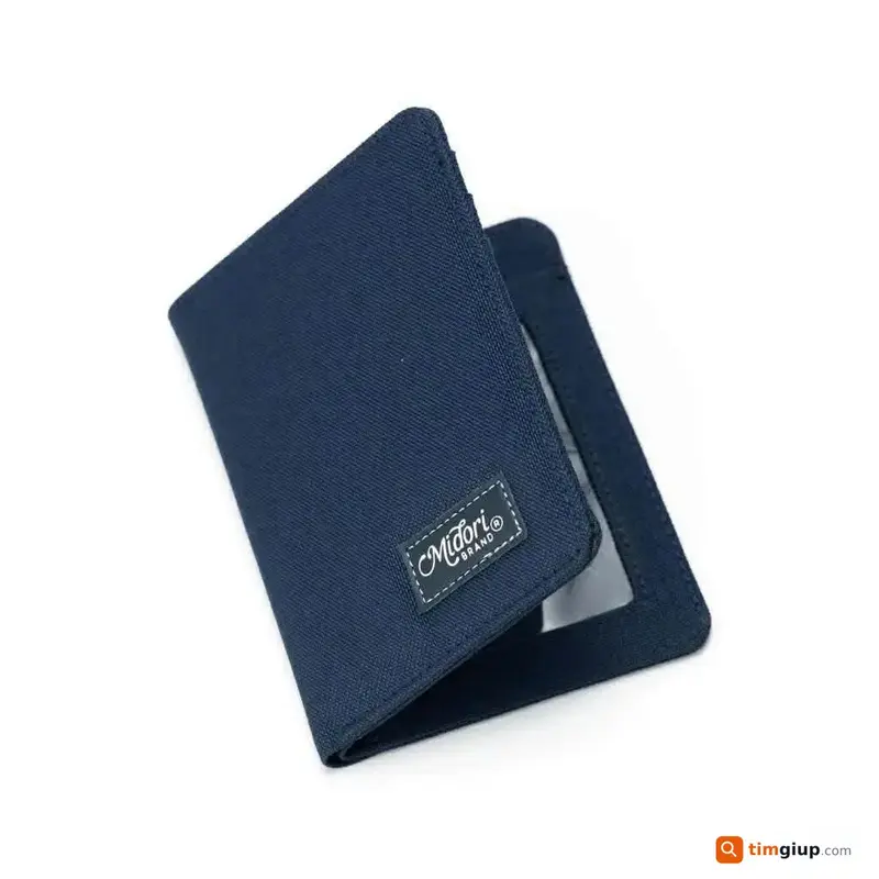 Tìm ví màu xanh navy tên Nguyễn Thị Thơm tại TP. Hồ Chí Minh