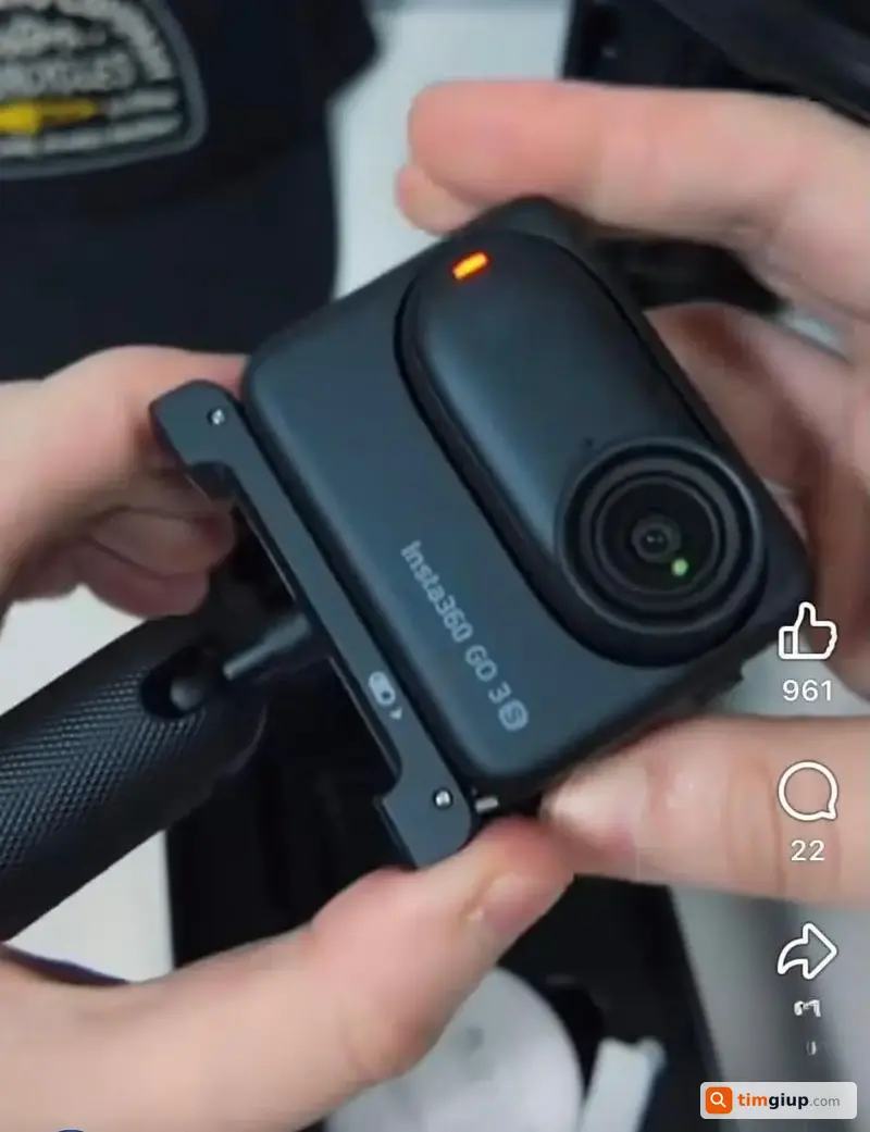 Tìm Máy Quay Insta360 Go 3s Màu Đen Rơi Ở Mũi Né, Phan Thiết
