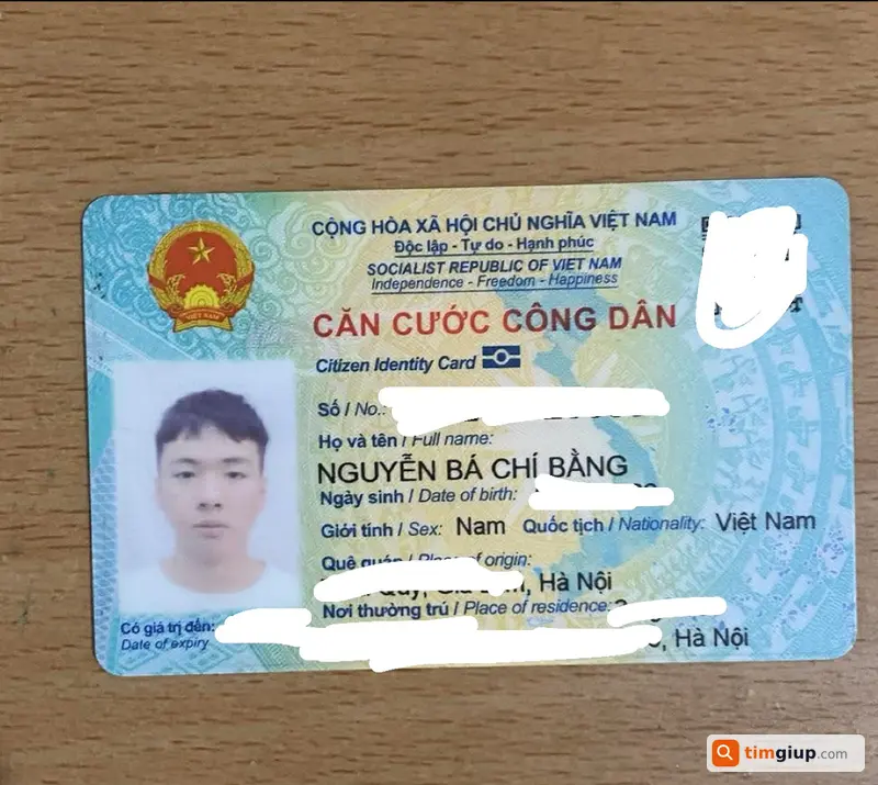 Tìm ví màu nâu nhãn hiệu Audi từ Bạch Mai đến Liễu Giai