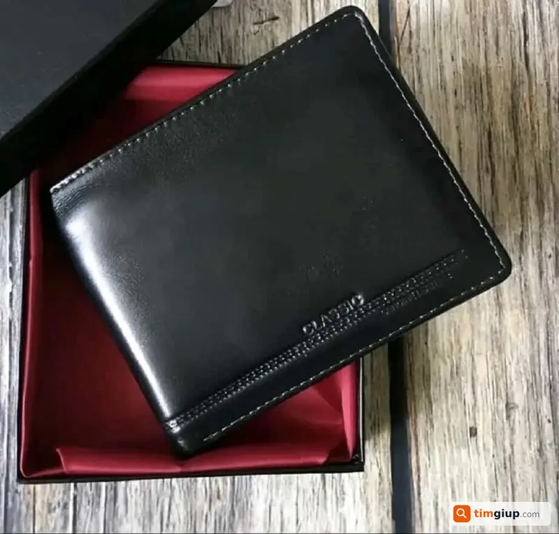 Tìm ví màu đen kèm giấy tờ tại Bình Dương