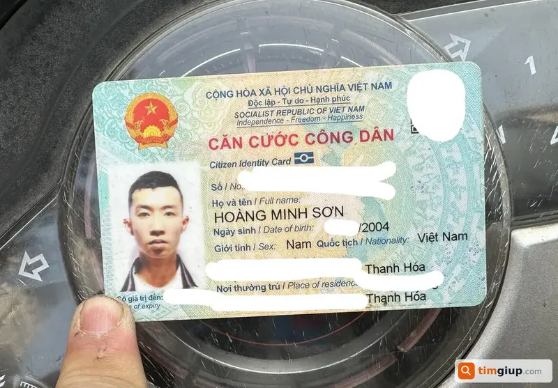Tìm ví đựng giấy tờ của anh Hoàng Minh Sơn tại Thanh Xuân, Hà Nội