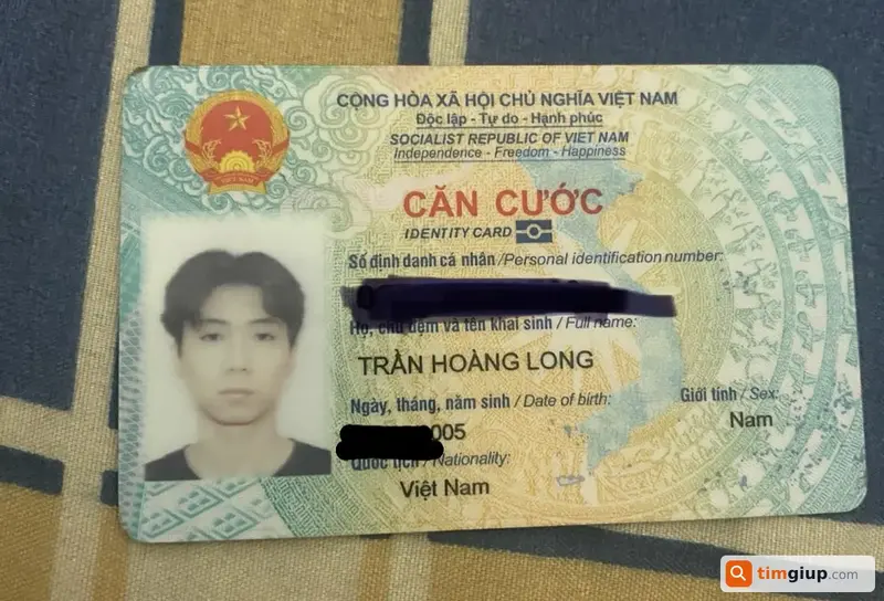 Tìm ví màu đen thất lạc của bạn Trần Hoàng Long tại Hà Nội