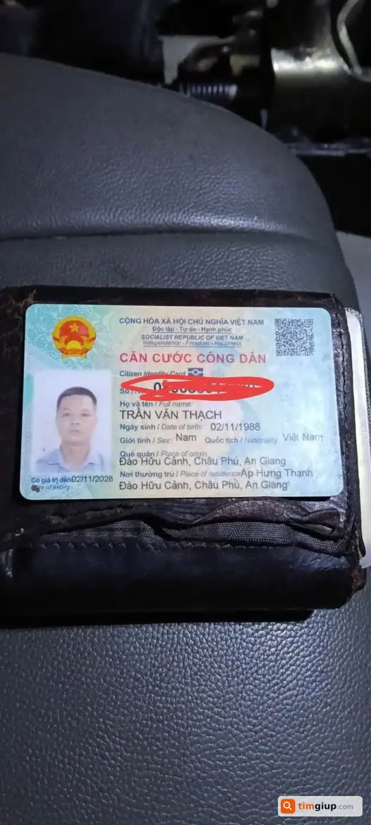 Tìm ví bị rơi, mong nhận lại từ người nhặt được