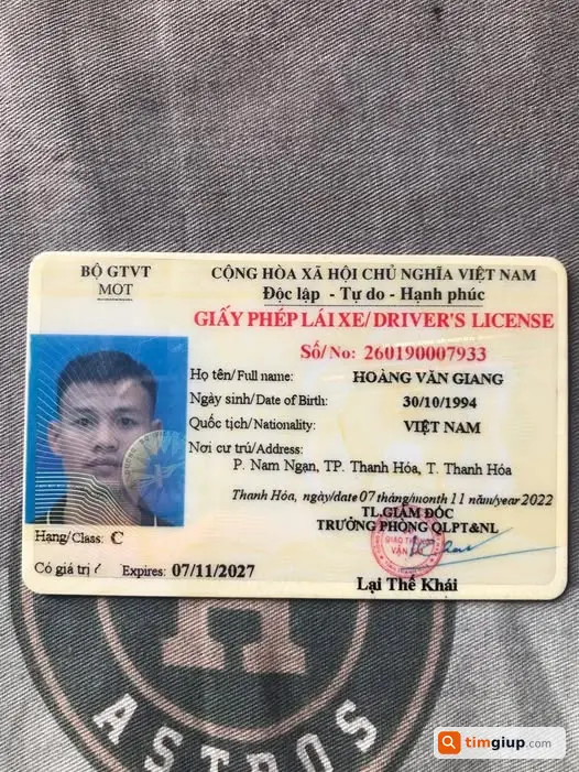 Tìm ví đen chứa giấy tờ xe máy và bằng lái tại Chợ Đầu Mối Đông Hương