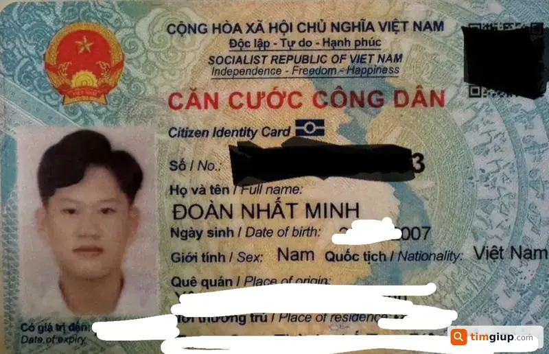 Tìm ví màu đen tên Đoàn Nhất Minh rơi tại Hồ Gươm, Hà Nội