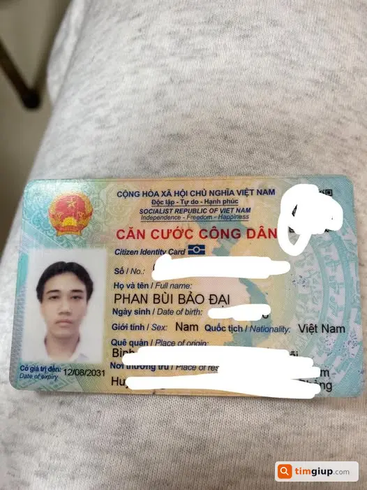 Tìm ví màu đen chứa CCCD và thẻ sinh viên tại Hải Phòng