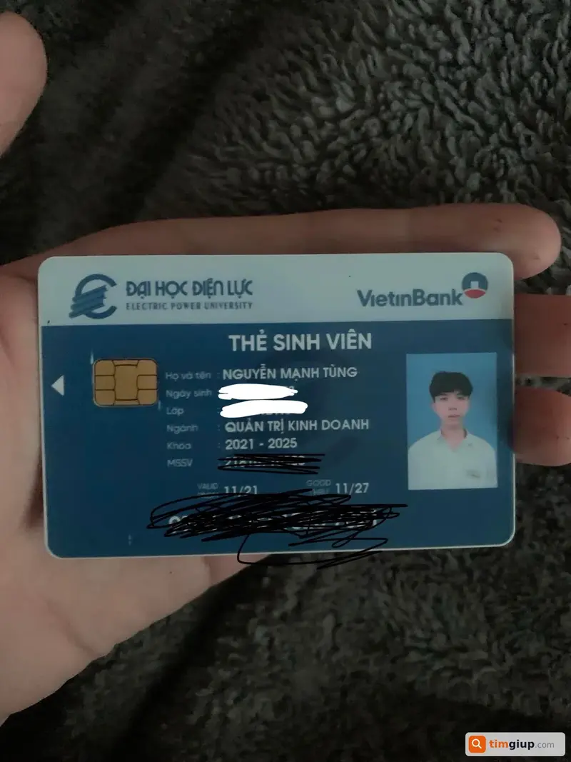 Tìm ví và giấy tờ tùy thân của Nguyễn Mạnh Tùng tại TP. Yên Bái