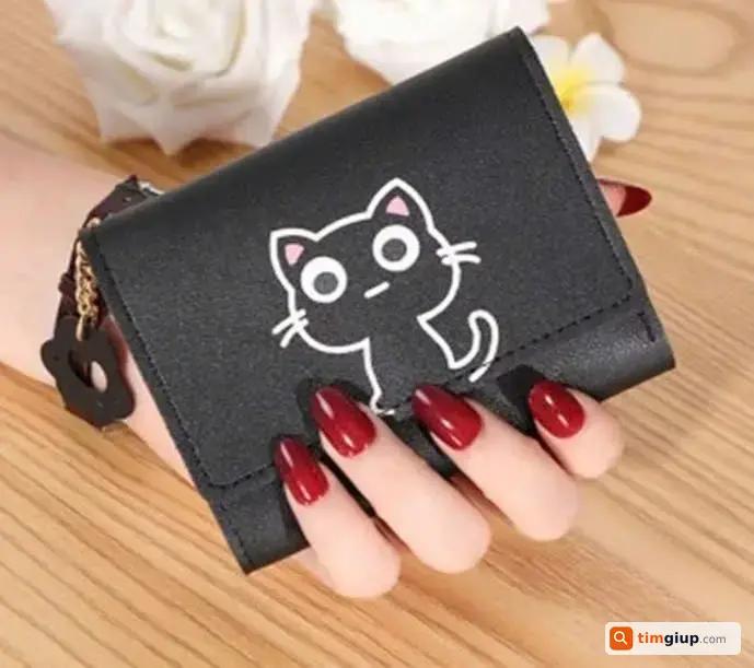 Tìm Ví Nhỏ Màu Đen Và Giấy Tờ Thất Lạc Tại Hồ Tùng Mậu, Hà Nội