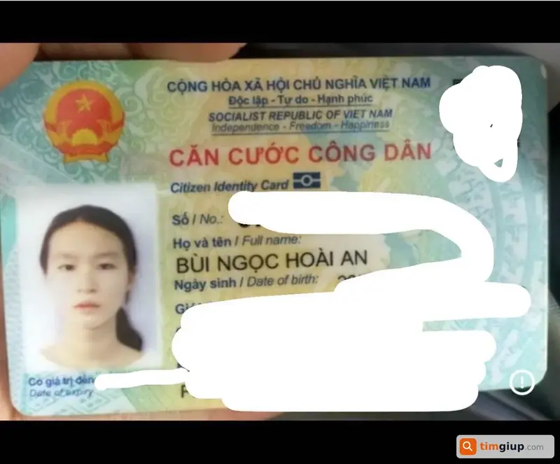 Tìm ví và giấy tờ tùy thân của Bùi Ngọc Hoài An tại Quận 1, TP.HCM