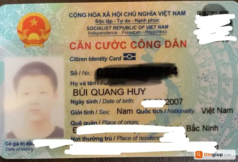 Tìm ví màu nâu đánh rơi tại khu vực Đường Láng, Hà Nội