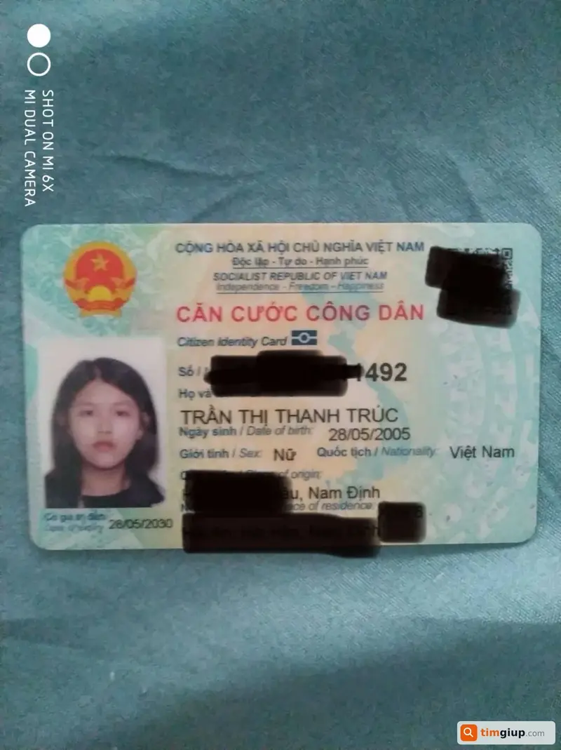 Tìm ví màu xanh lá cây của chị Trần Thị Thanh Trúc tại Hà Đông, Hà Nội