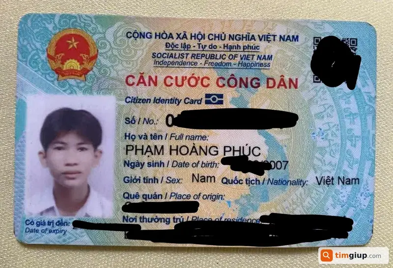 Tìm ví màu đen tên Phạm Hoàng Phúc tại Quận 6, TP.HCM