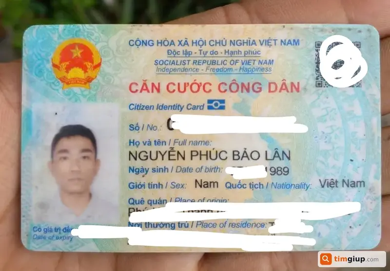 Tìm ví đánh rơi của Nguyễn Phúc Bảo Lân tại Đà Nẵng