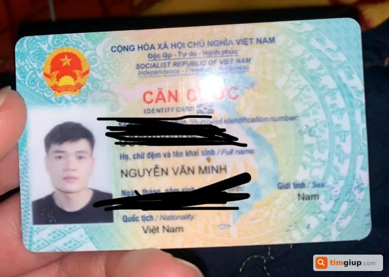 Tìm ví đánh rơi của anh Nguyễn Văn Minh tại phố Đỗ Xuân Hợp, Hà Nội