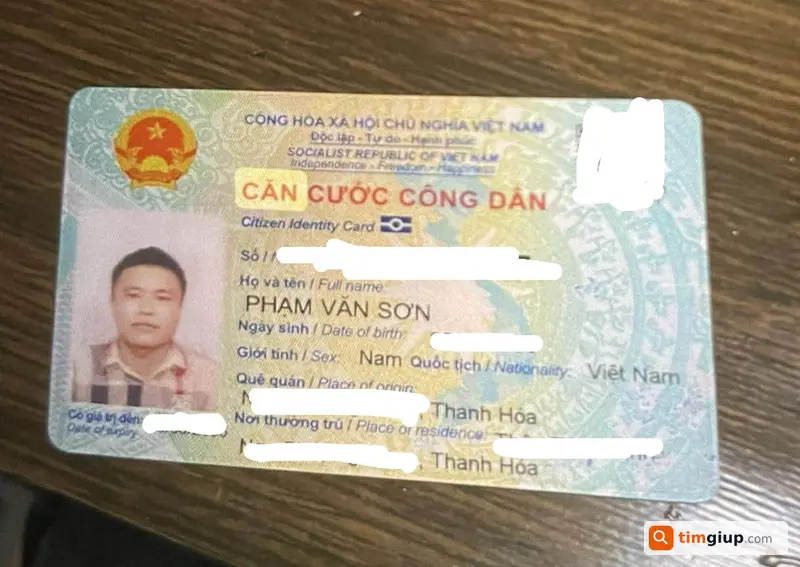 Nhặt được ví giấy tờ CCCD Phạm Văn Sơn tại BV Y Dược TP.HCM