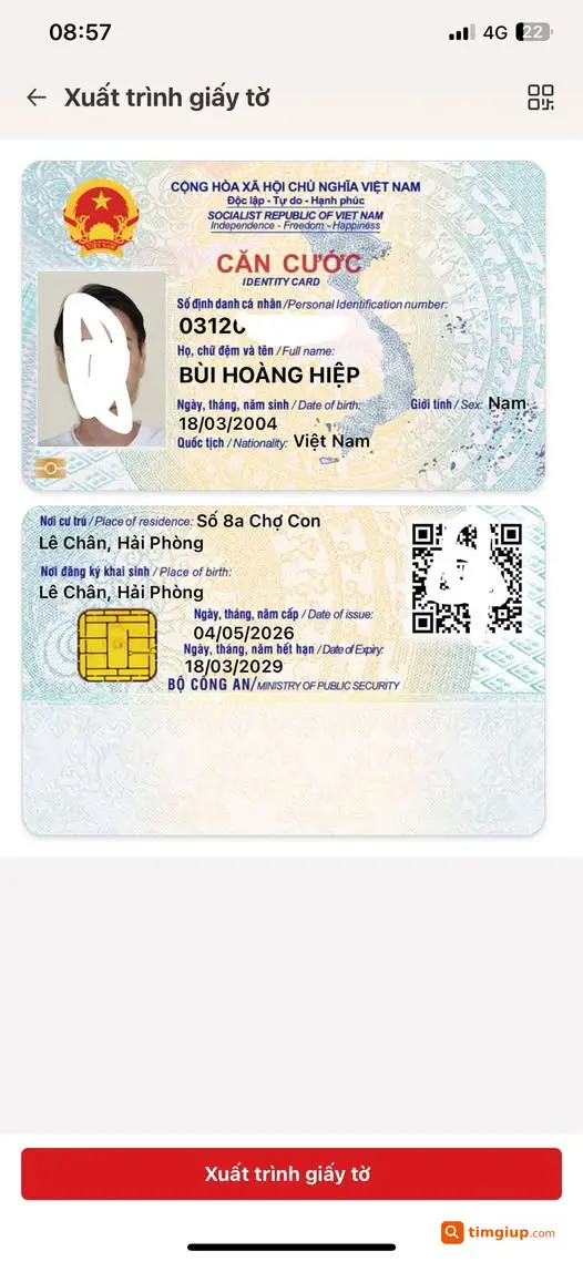 Túi Xách Nâu Treo Gấu Bị Rơi Quanh Khu Vực Time City
