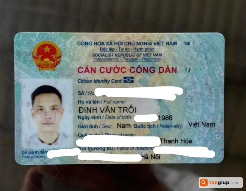 Tìm ví và giấy tờ tùy thân mang tên Đinh Văn Trỗi tại TP.HCM