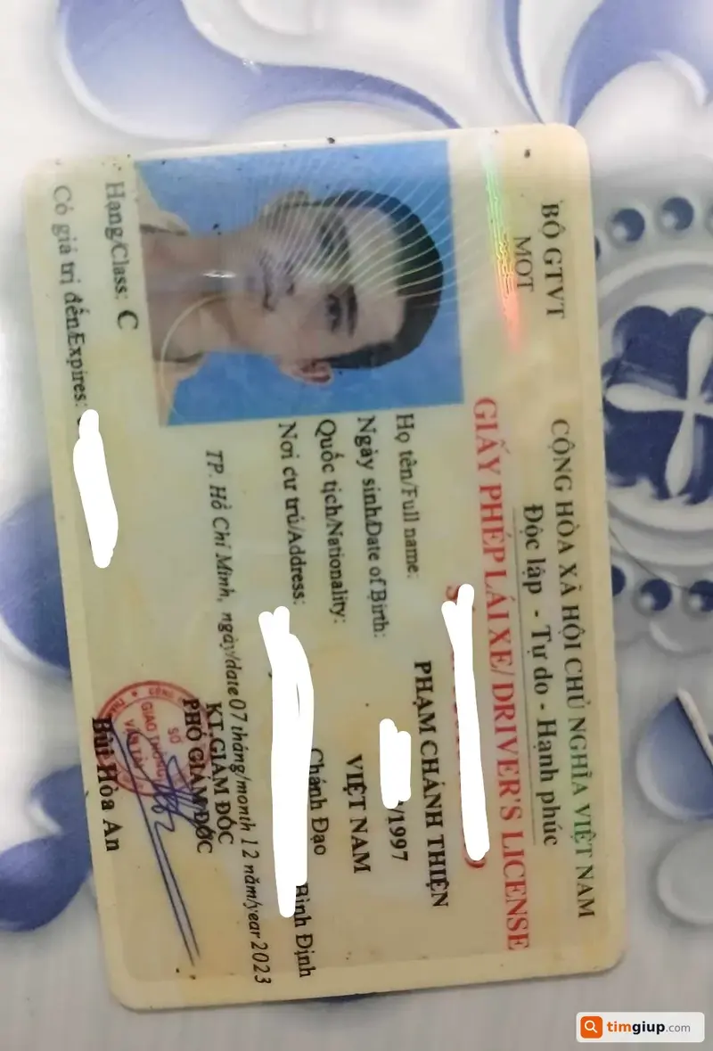 Tìm ví đánh rơi tên Phạm Chánh Thiện tại Quận 1 và Quận 4, TP.HCM