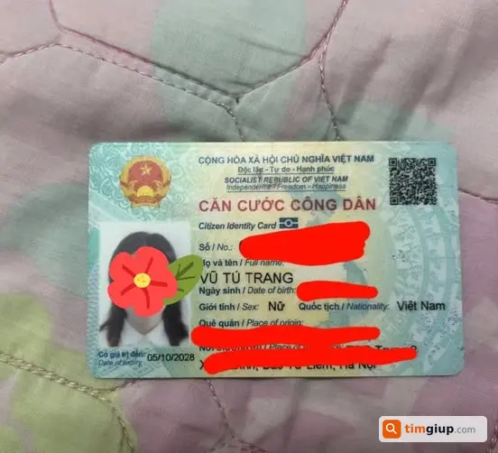 Tìm Ví Màu Trắng Cùng Cccd Và Giấy Tờ Tại Ngọc Hồi - Yên Lãng