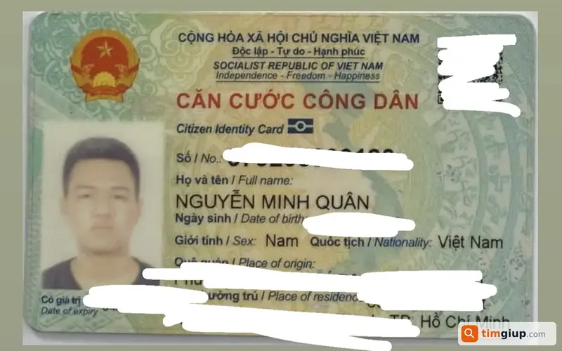 Tìm ví màu xanh đen của Nguyễn Minh Quân tại Thảo Điền, TP.HCM