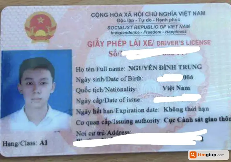 Tìm ví màu đen của bạn Nguyễn Đình Trung tại Hải Phòng
