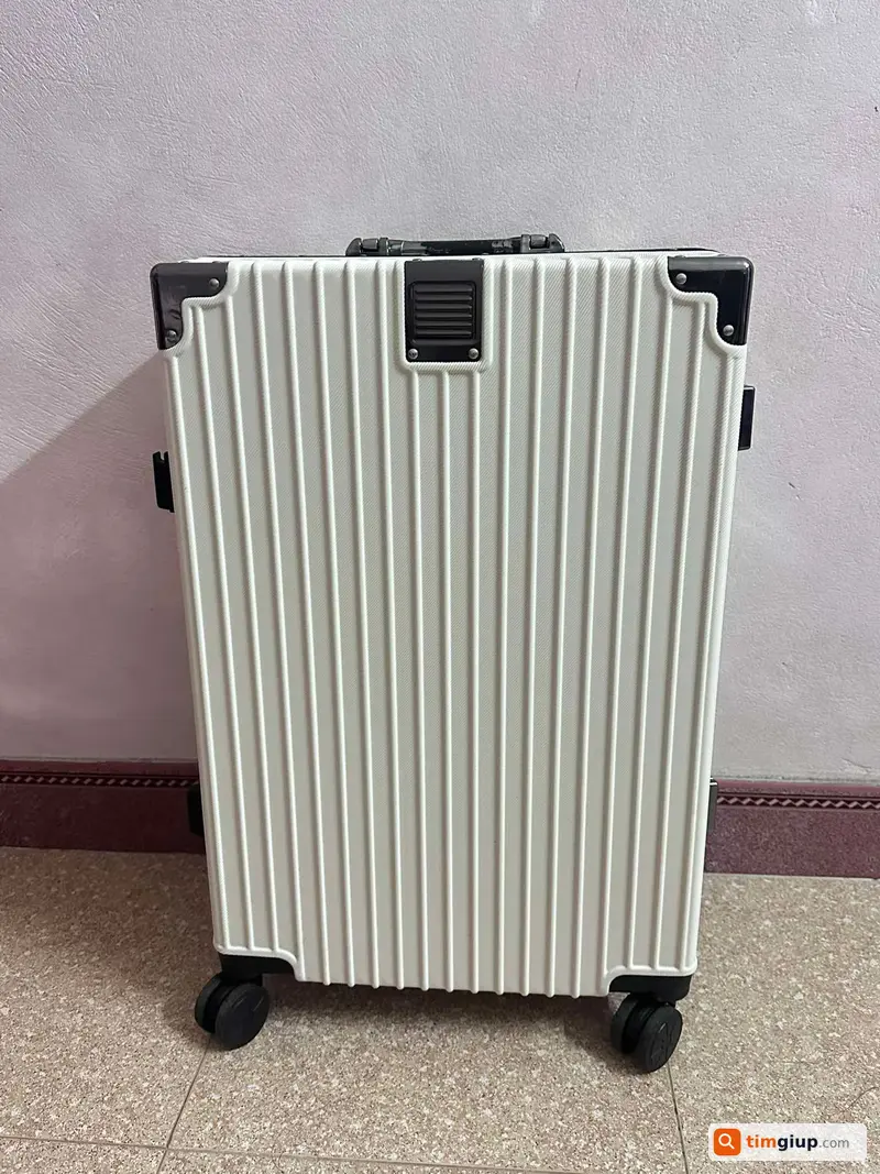 Tìm Chủ Nhân Chiếc Vali Thất Lạc Trên Đường Từ Cầu Hàn Đi Nam Sách (hải Dương) Chiều 04-08-2026