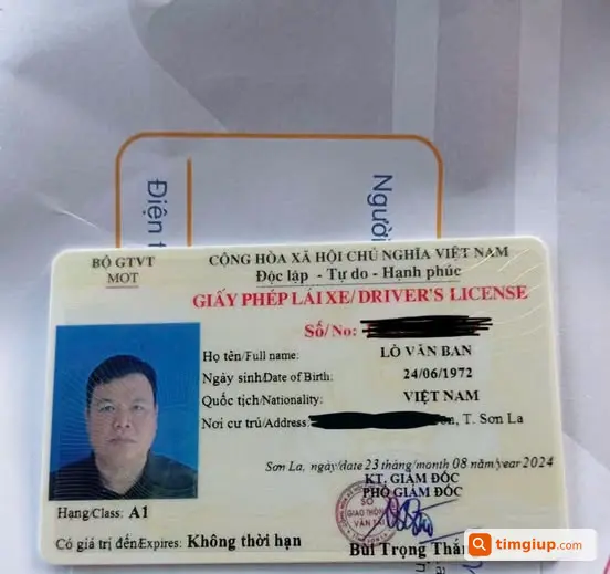 Đánh Rơi Ví Đen Có Cccd Và Giấy Tờ Xe Từ Yên Nghĩa Về Quốc Oai
