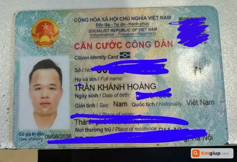 Tìm ví nam màu đen thất lạc tại Quận Đống Đa, Hà Nội