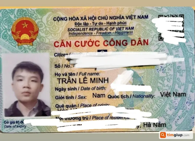 Tìm ví đánh rơi trên xe VinBus tuyến 34 tại Hà Nội