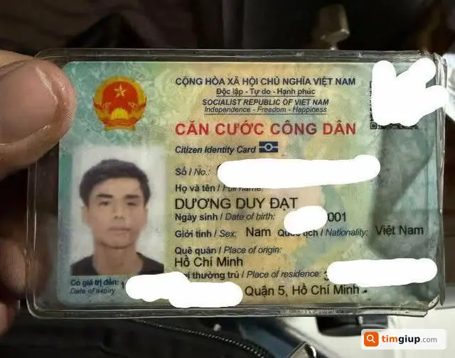 Tìm Ví Màu Xanh Chứa Giấy Tờ Tại Võ Văn Kiệt, Quận 6