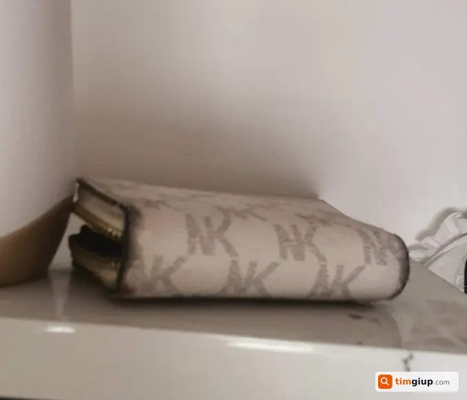 Mất ví trắng và giấy tờ mang tên Nguyễn Vân Khánh tại Cẩm Lệ