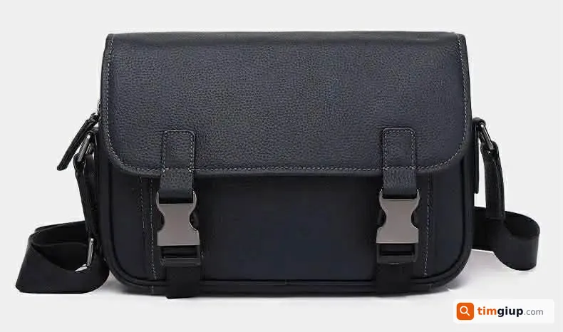 Tìm túi đeo chéo màu đen chứa giấy tờ tên Hoàng Huy (2007) tại Huế