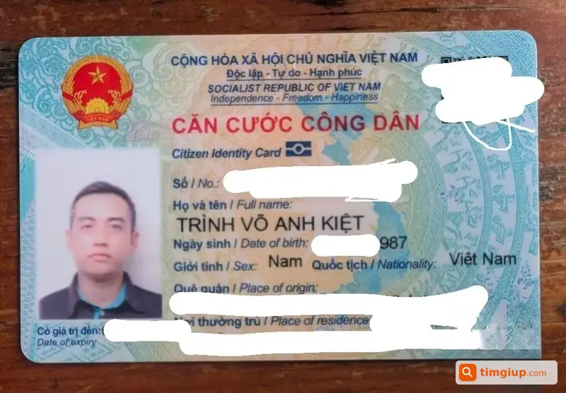 Tìm Ví Đen Có Giấy Tờ Tên Trình Võ Anh Kiệt Ở Tân Bình