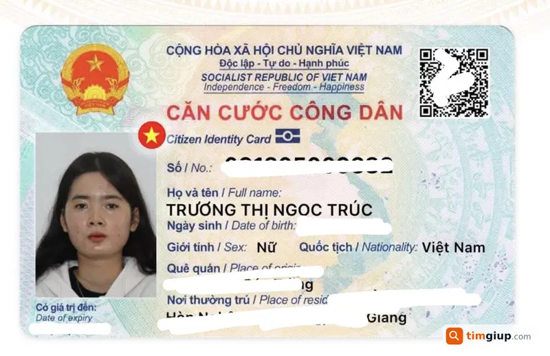 Tìm ví cùng giấy tờ mang tên Trương Thị Ngọc Trúc ở Quang Trung