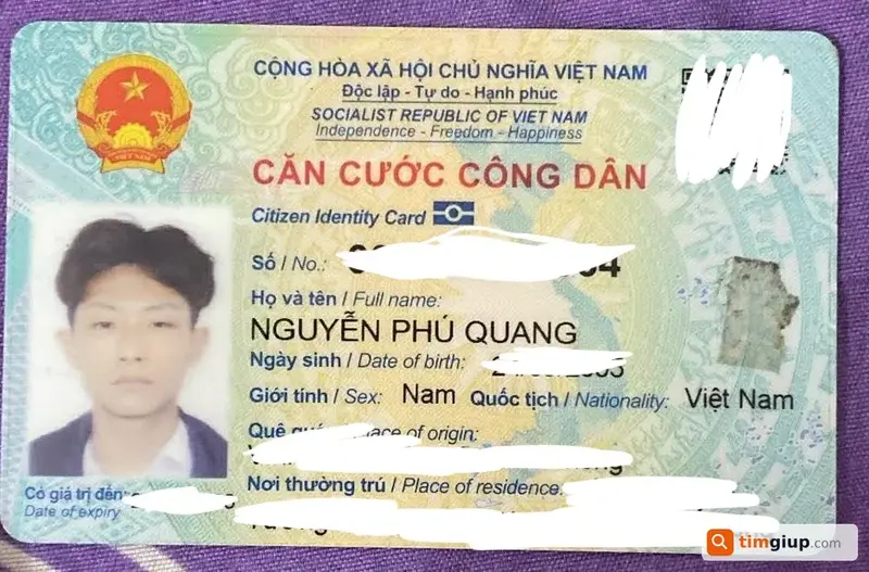 Tìm ví và giấy tờ tùy thân tên Nguyễn Phú Quang tại Hải Phòng