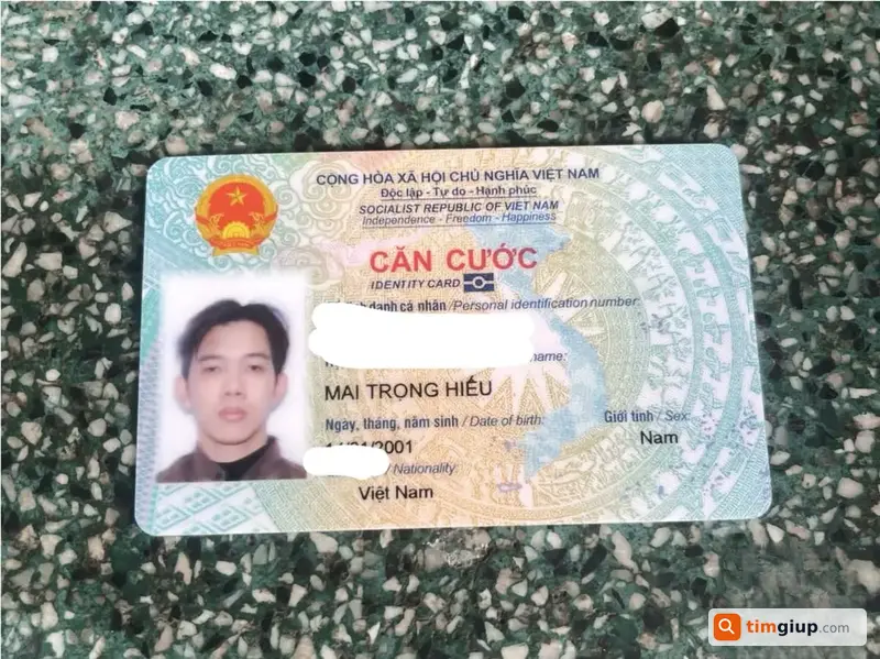 Tìm Ví Màu Đen Cùng Giấy Tờ Rơi Trên Đường Võ Thị Sáu, Bình Dương
