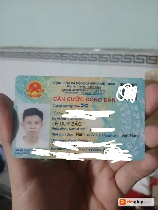 Mất ví màu nâu đen có giấy tờ tên Lê Duy Bảo