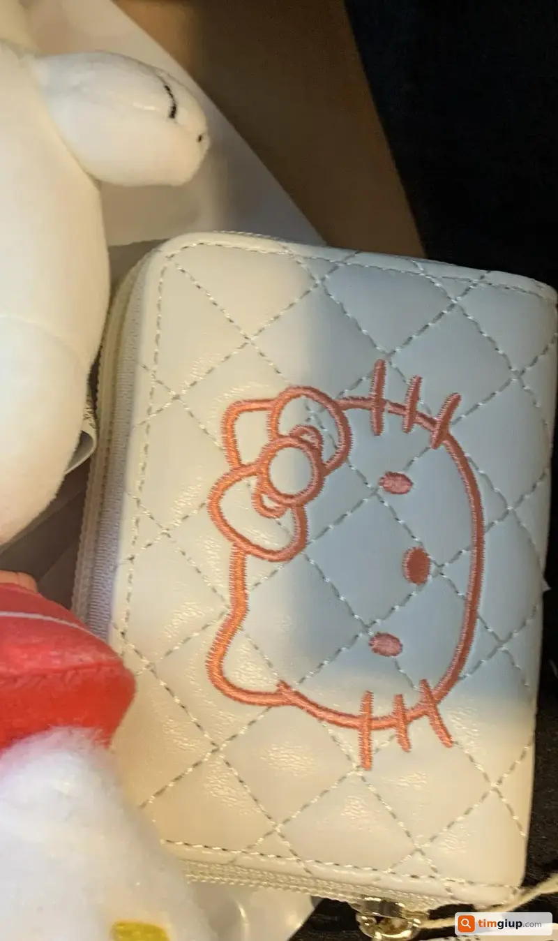 Tìm ví tiền thất lạc của bạn Nguyễn Võ Tuyết Lan tại TP. Hồ Chí Minh