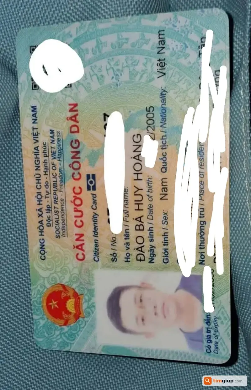 Tìm ví đánh rơi tên Đào Bá Huy Hoàng tại TP.HCM