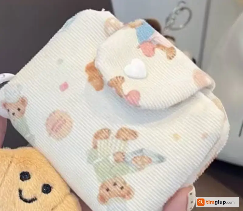 Tìm ví và giấy tờ tên Nguyễn Ngọc Khánh Trân tại TP.HCM