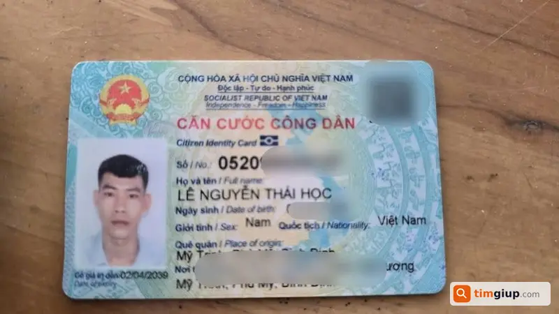 Tìm ví da chứa giấy tờ tên Lê Nguyễn Thái Học tại Gò Vấp