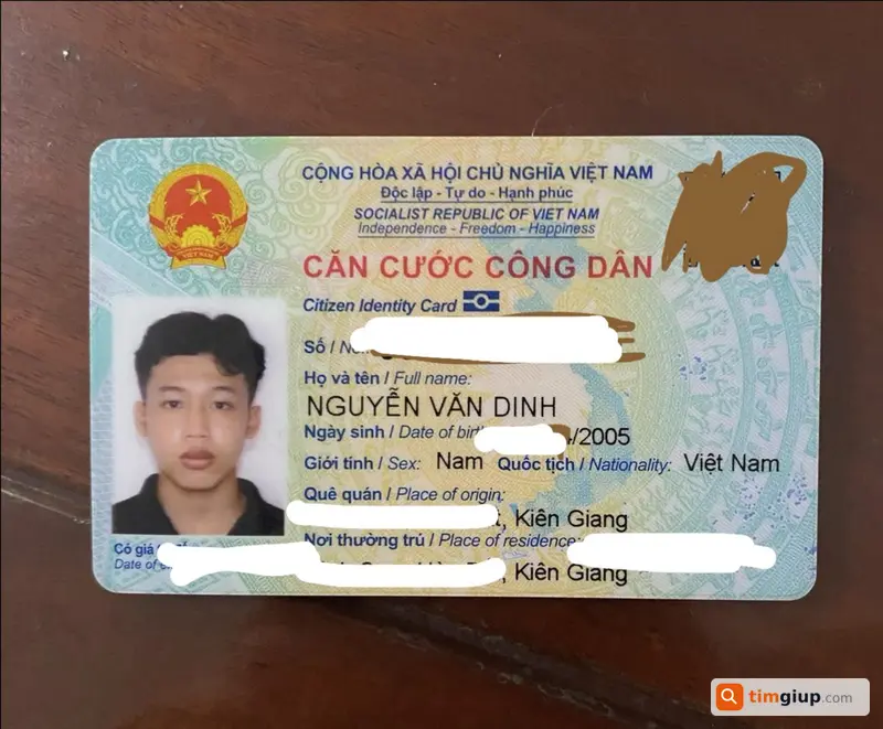 Tìm ví đen kèm CCCD Nguyễn Văn Dinh rơi tại Nguyễn Xí