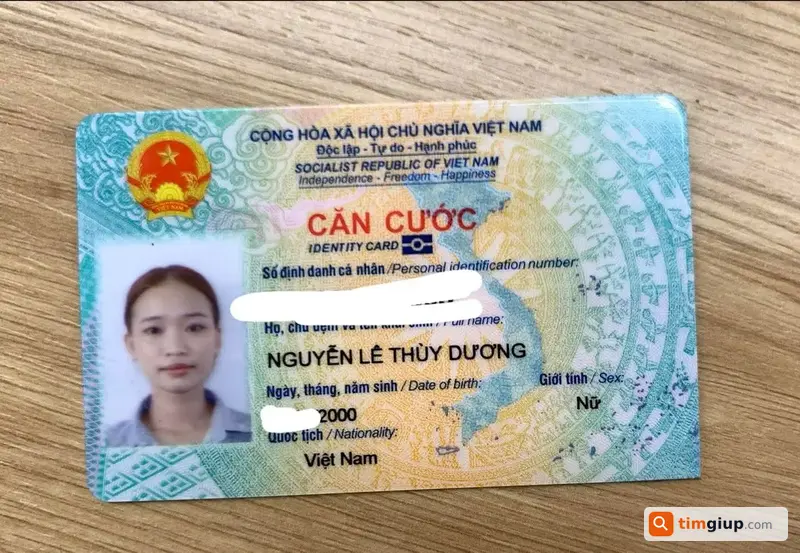 Tìm giấy tờ tùy thân trong túi tote đen thất lạc tại TP.HCM