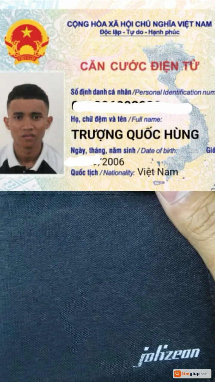 Tìm ví và giấy tờ tùy thân tên Trượng Quốc Hùng tại TP.HCM