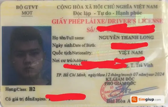 Tìm ví màu đen chứa bằng lái B2 tại Gò Vấp, TP.HCM