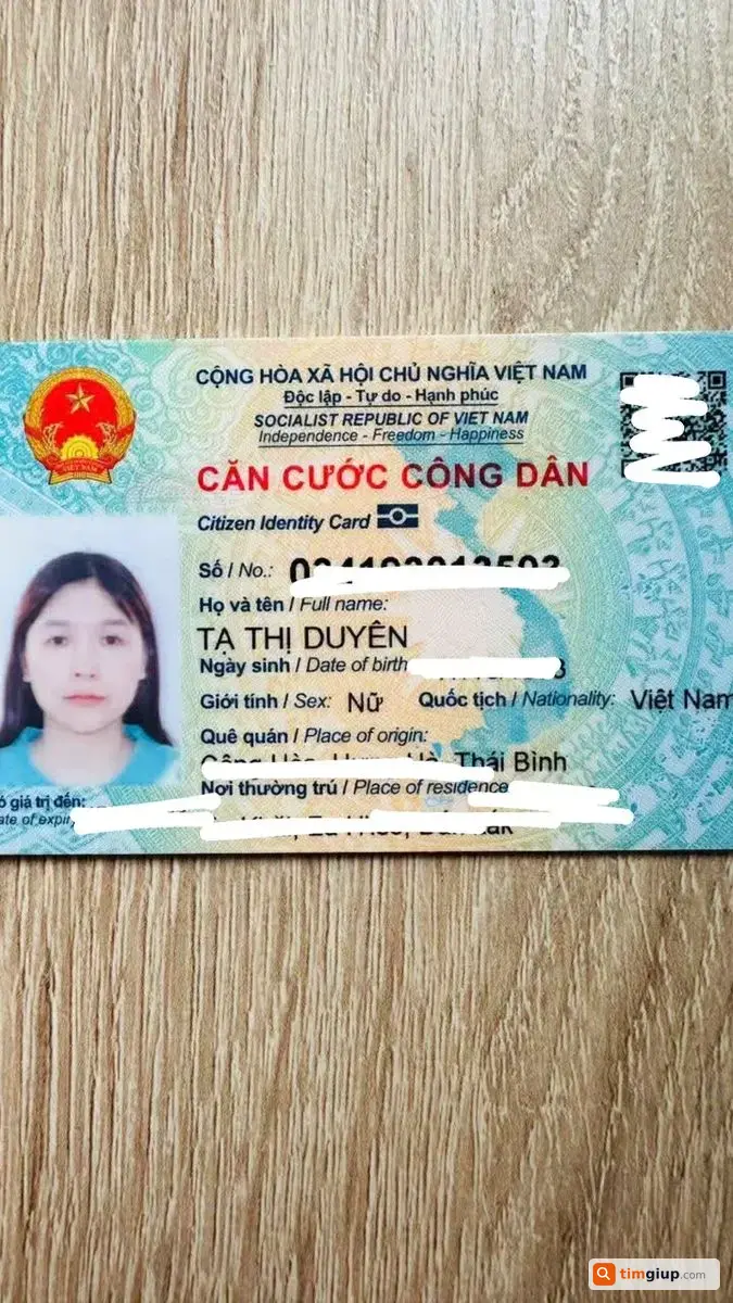 Tìm Ví Màu Trắng Có Giấy Tờ Tên Tạ Thị Duyên Tại Đà Nẵng