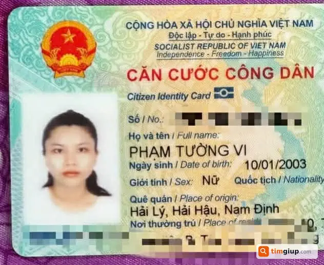 Tìm ví màu đen có CCCD tên Phạm Tường Vi tại TP.HCM